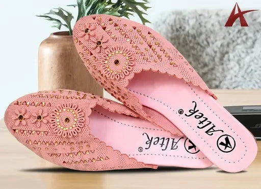Velozi Latest Trendy Women Sandle Pink colour TPR sole bantoo Pink Color