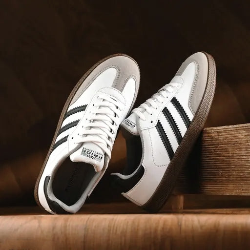 Velozi Retro Stripe Sneakers – Classic White & Grey